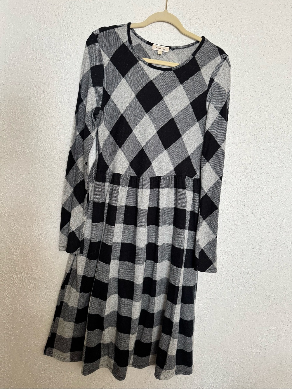 Black & Gray Plaid Midi Dress with Long Sleeves